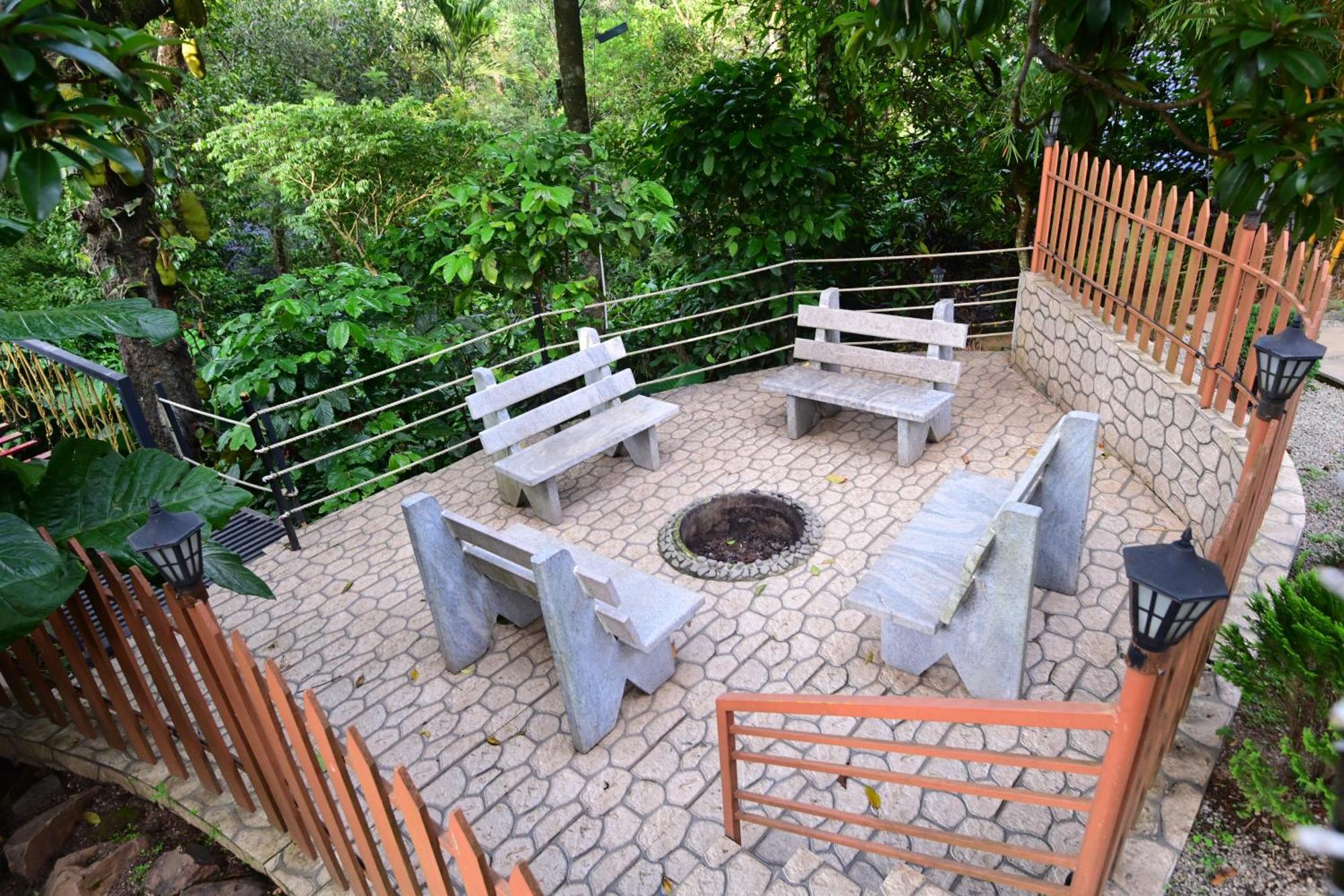 Misty Rain Estate Madikeri Exterior photo